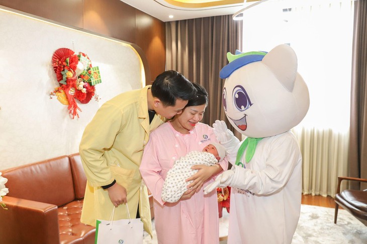 "Thai sản ngày vàng" chương trình đặc biệt cho mẹ bầu đón con năm Quý Mão - Ảnh 3. "Thai sản ngày vàng" chương trình đặc biệt cho mẹ bầu đón con năm Quý Mão - Ảnh 3.