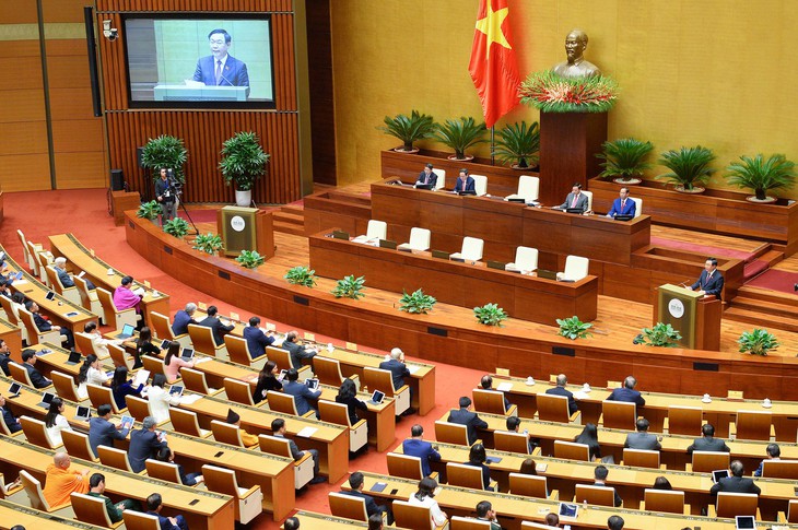 Quốc hội quyết định 5 vấn đề lớn, quan trọng, cấp bách sẽ góp phần tháo gỡ nhiều khó khăn, vướng mắc - Ảnh 2. Quốc hội quyết định 5 vấn đề lớn, quan trọng, cấp bách sẽ góp phần tháo gỡ nhiều khó khăn, vướng mắc - Ảnh 2.