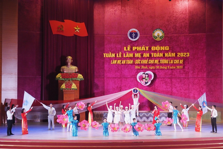Nâng cao nhận thức, thay đổi hành vi trong chăm sóc bà mẹ và trẻ nhỏ vùng dân tộc thiểu số miền núi - Ảnh 7. Nâng cao nhận thức, thay đổi hành vi trong chăm sóc bà mẹ và trẻ nhỏ vùng dân tộc thiểu số miền núi - Ảnh 7.