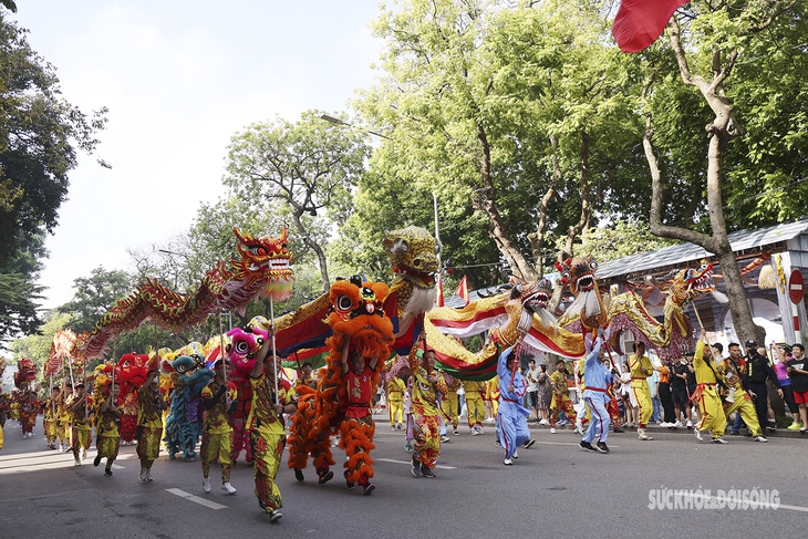 Rực rỡ sắc màu tại Festival Thu Hà Nội - Ảnh 1.