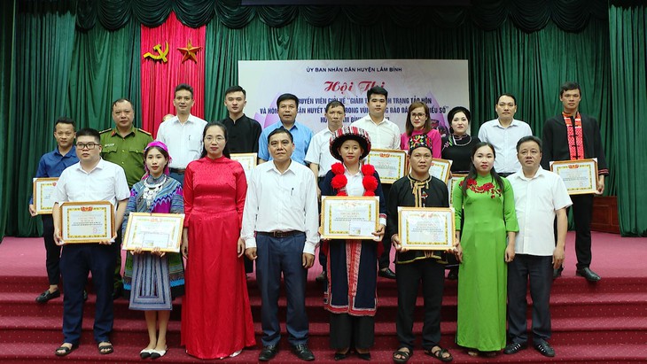 Người phụ nữ dân tộc Dao và quyết tâm bài trừ nạn tảo hôn, hôn nhân cận huyết thống - Ảnh 3.