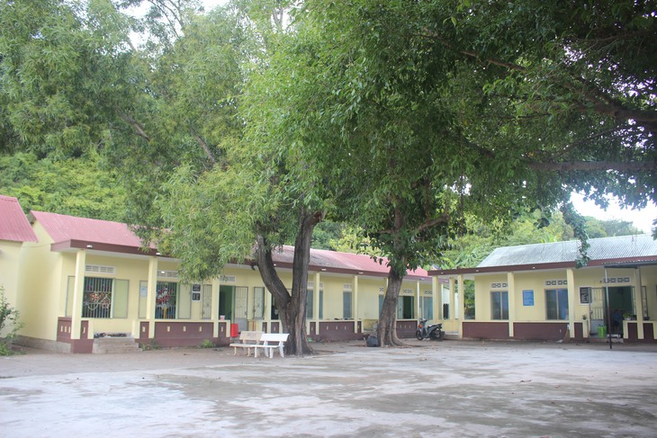 Sư cô giàu lòng nhân ái - Ảnh 5.