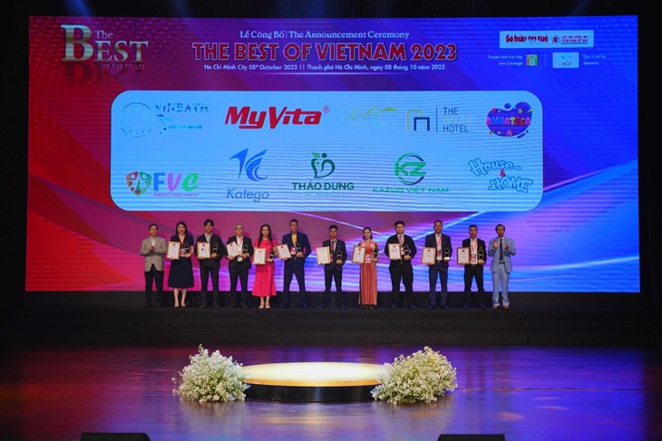 Hệ thống tiêm chủng Quốc tế FVC nhận giải thưởng "The Best of VietNam 2023" - Ảnh 2.