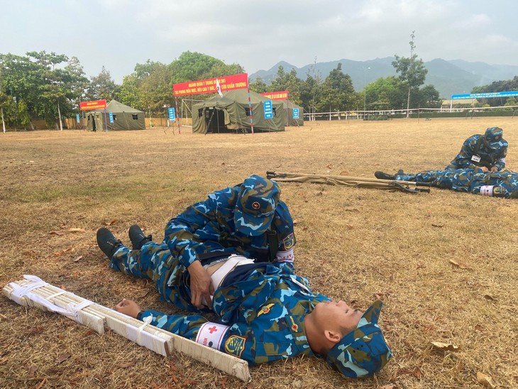 Sư đoàn 377 tổ chức sản xuất mô hình vườn ao chuồng để đảm bảo đời sống bộ đội - Ảnh 3. Sư đoàn 377 tổ chức sản xuất mô hình vườn ao chuồng để đảm bảo đời sống bộ đội - Ảnh 3.