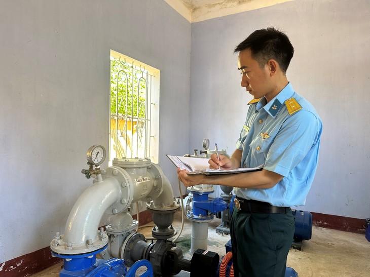 Sư đoàn 377 tổ chức sản xuất mô hình vườn ao chuồng để đảm bảo đời sống bộ đội - Ảnh 5. Sư đoàn 377 tổ chức sản xuất mô hình vườn ao chuồng để đảm bảo đời sống bộ đội - Ảnh 5.