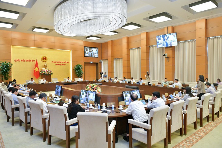 Bộ trưởng Đào Hồng Lan: 'Việc rà soát, bổ sung vào danh mục thuốc BHYT là việc định kỳ, thường xuyên' - Ảnh 3. Bộ trưởng Đào Hồng Lan: 'Việc rà soát, bổ sung vào danh mục thuốc BHYT là việc định kỳ, thường xuyên' - Ảnh 3.