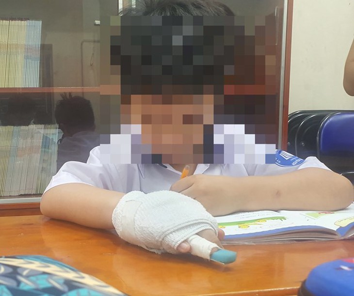 Giáo viên có được quyền đánh học sinh hay không? - Ảnh 1.