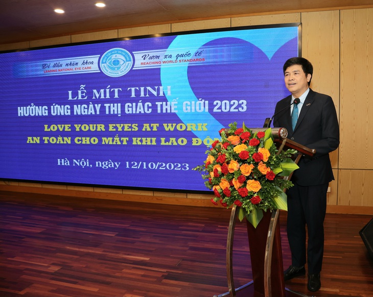 Việt Nam có khoảng 2 triệu người mù loà - Ảnh 1. Việt Nam có khoảng 2 triệu người mù loà - Ảnh 1.