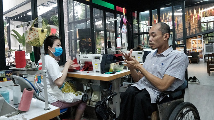 KymViet: Gia đình của những người khuyết tật - Ảnh 2.