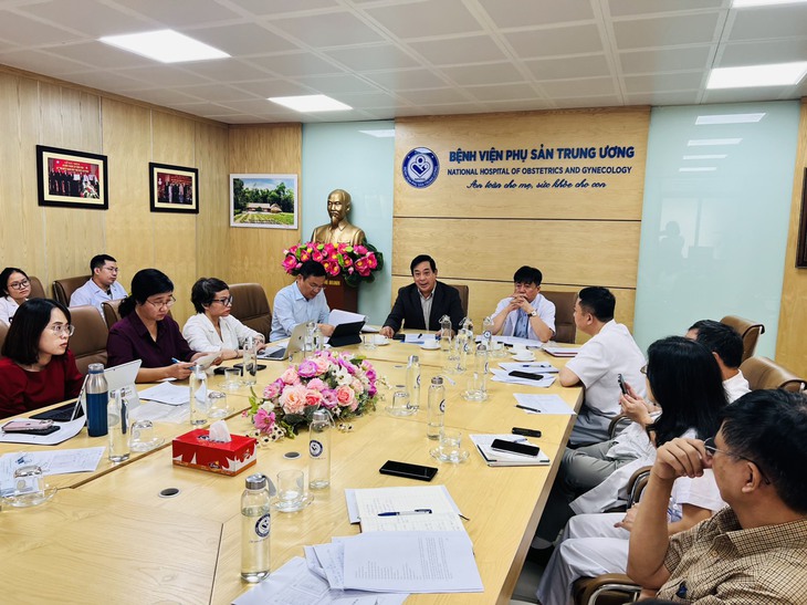 Lãnh đạo bệnh viện chịu trách nhiệm về xây dựng định mức kinh tế - kỹ thuật dịch vụ khám chữa bệnh - Ảnh 1.