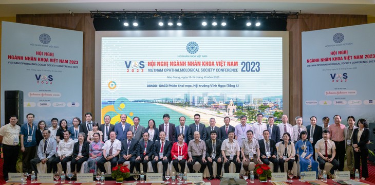 Hơn 2.000 hội viên Hội Nhãn khoa là lực lượng đoàn kết đưa ngành Mắt hội nhập và phát triển - Ảnh 1. Hơn 2.000 hội viên Hội Nhãn khoa là lực lượng đoàn kết đưa ngành Mắt hội nhập và phát triển - Ảnh 1.