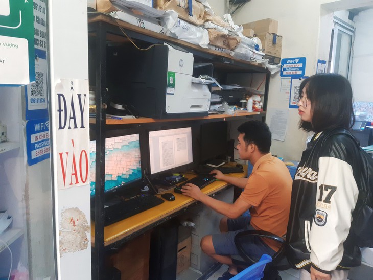Thản nhiên mua bán giáo trình photo tại các trường đại học - Ảnh 3. Thản nhiên mua bán giáo trình photo tại các trường đại học - Ảnh 3.