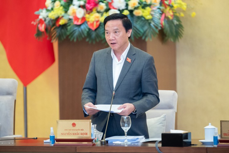 Cải cách tiền lương gắn với nâng cao chất lượng, trách nhiệm đội ngũ cán bộ, công chức - Ảnh 1. Cải cách tiền lương gắn với nâng cao chất lượng, trách nhiệm đội ngũ cán bộ, công chức - Ảnh 1.