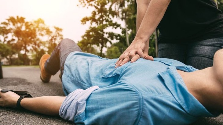 Làm gì để ngăn ngừa đột quỵ khi chơi thể thao? - Ảnh 2. Làm gì để ngăn ngừa đột quỵ khi chơi thể thao? - Ảnh 2.
