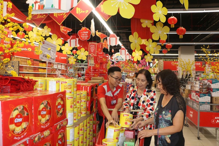 Bảo đảm nguồn cung, bình ổn giá đối với nhiều mặt hàng tiêu dùng phục vụ Tết Nguyên đán 2024 - Ảnh 1.