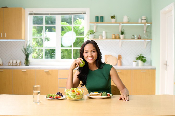Bí quyết để sở hữu vóc dáng săn chắc, sức khỏe dẻo dai như hoa hậu H'Hen Niê - Ảnh 1.