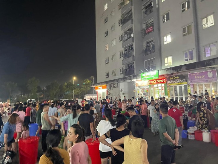 Khu đô thị Thanh Hà mất nước: 'Con chỉ mong gia đình có nước sạch để dùng' - Ảnh 6.