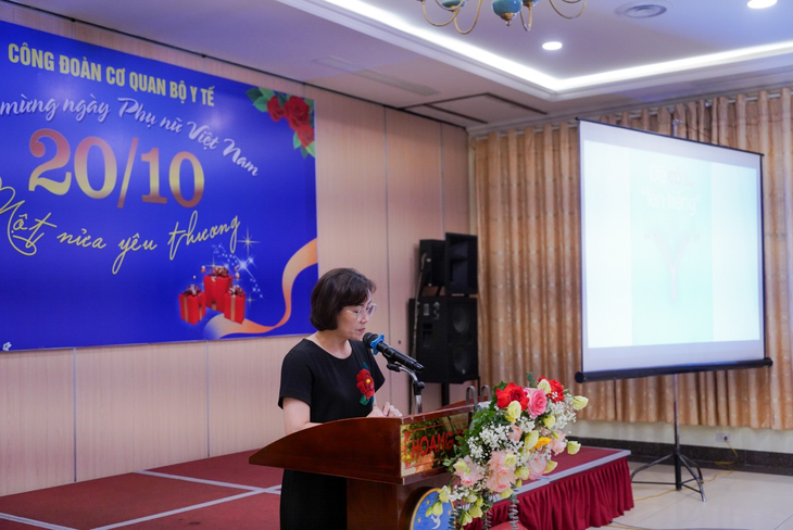 Công đoàn Cơ quan Bộ Y tế phối hợp cùng Roche Việt Nam tổ chức buổi nói chuyện Chăm sóc sức khỏe phụ nữ - Ảnh 3. Công đoàn Cơ quan Bộ Y tế phối hợp cùng Roche Việt Nam tổ chức buổi nói chuyện Chăm sóc sức khỏe phụ nữ - Ảnh 3.