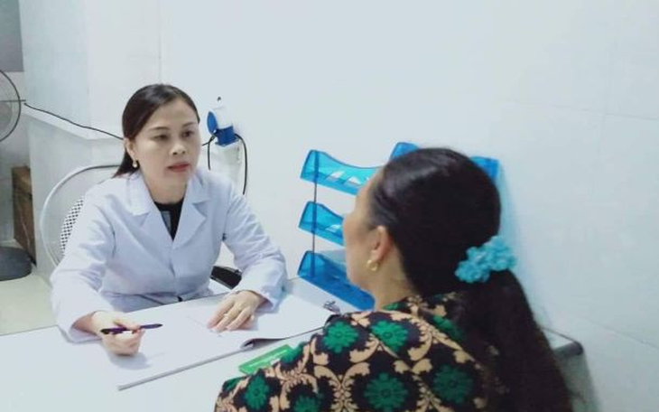 Điều trị mất ngủ, chán ăn ở bệnh nhân HIV/AIDS