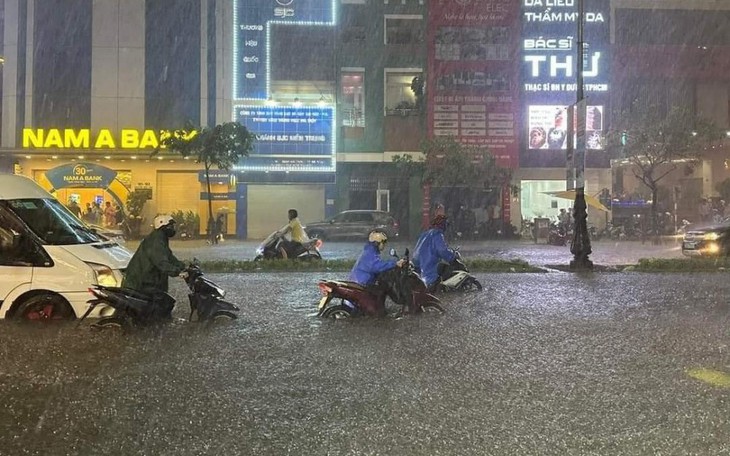 Chuyên gia cảnh báo nguy hiểm khi bão số 5 tương tác với không khí lạnh