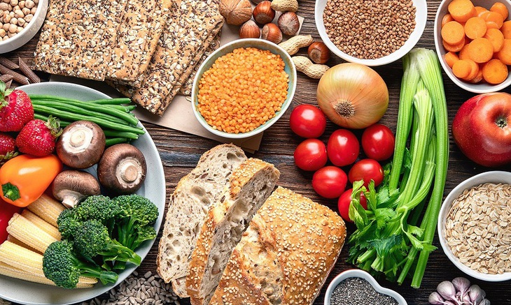 Ăn uống lành mạnh để cải thiện chứng táo bón - Ảnh 2. Ăn uống lành mạnh để cải thiện chứng táo bón - Ảnh 2.