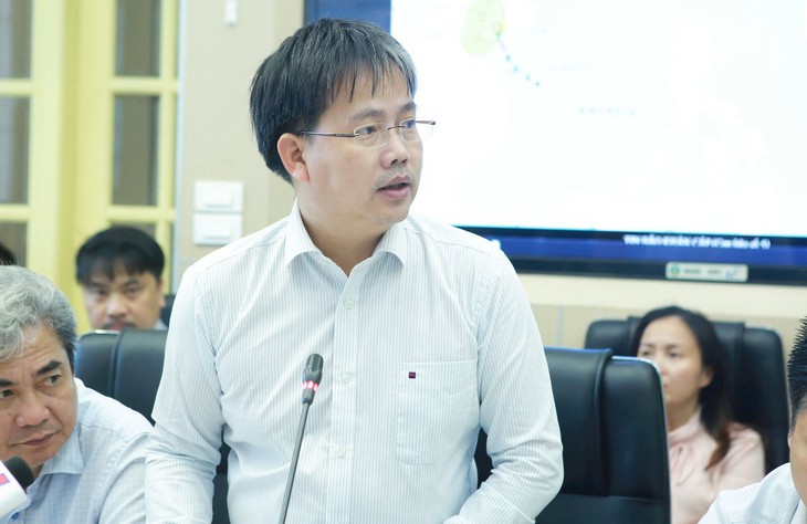 Chuyên gia cảnh báo nguy hiểm khi bão số 5 tương tác với không khí lạnh - Ảnh 2.