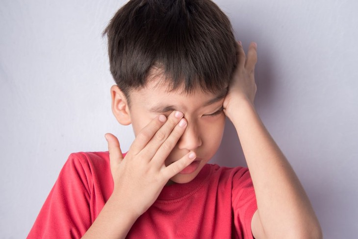 Trẻ bị viêm giác mạc có nguy hiểm không?- Ảnh 1.