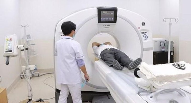 Sở Y tế TPHCM chỉ đạo các bệnh viện hỗ trợ chụp MRI cho BV Ung bướu, không để bệnh nhân ung thư thiệt thòi - Ảnh 1. Sở Y tế TPHCM chỉ đạo các bệnh viện hỗ trợ chụp MRI cho BV Ung bướu, không để bệnh nhân ung thư thiệt thòi - Ảnh 1.