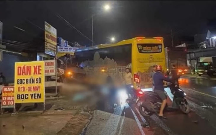 Sáng 2/10: Tai nạn kinh hoàng 5 người tử vong, tài xế bị tước bằng 3 tháng nhưng vẫn cầm lái 