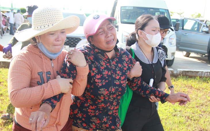 Nước mắt ngày trở về