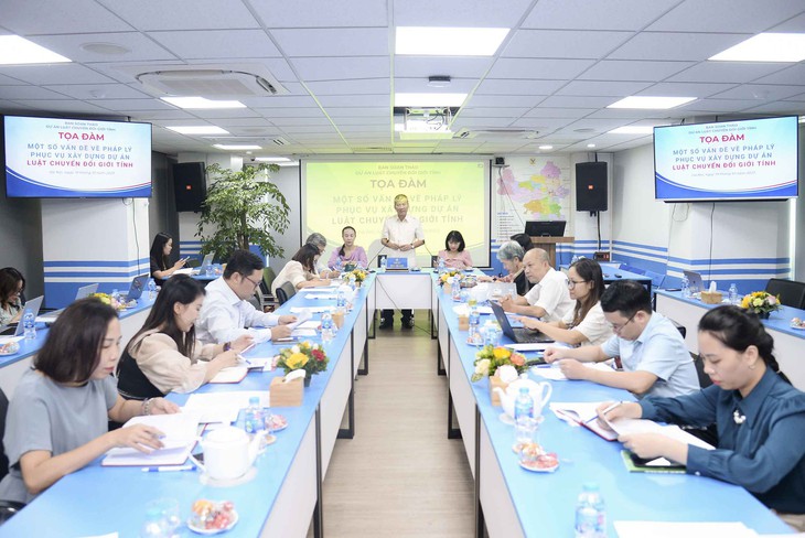 Tiếp tục hoàn thiện các quy định, chính sách trong quá trình xây dựng dự án Luật Chuyển đổi giới tính - Ảnh 1. Tiếp tục hoàn thiện các quy định, chính sách trong quá trình xây dựng dự án Luật Chuyển đổi giới tính - Ảnh 1.