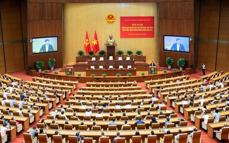 Hội nghị Trung ương 8 Khóa XIII đặt mục tiêu tăng trưởng GDP năm 2024 từ 6-6,5%