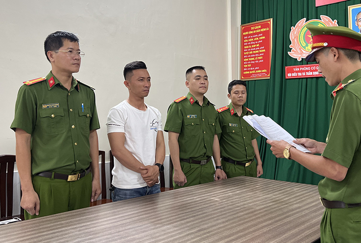 Trần Xuân Đông - thầy dạy lái mô tô của Ngọc Trinh vừa bị bắt là ai?  - Ảnh 3.
