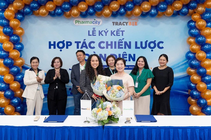 Lễ ký kết hợp tác chiến lược toàn diện giữa Pharmacity & Tracybee - Ảnh 1.
