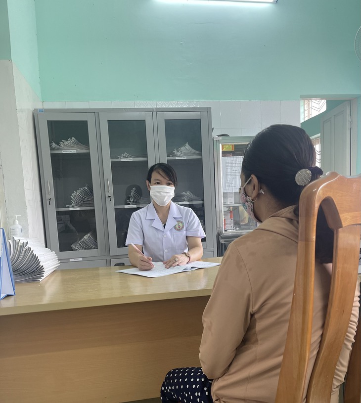 Ngành y tế cùng chính quyền cơ sở chung tay trong công tác phòng, chống HIV/AIDS - Ảnh 1. Ngành y tế cùng chính quyền cơ sở chung tay trong công tác phòng, chống HIV/AIDS - Ảnh 1.