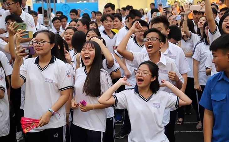 Lịch nghỉ Tết Nguyên đán Giáp Thìn 2024 của học sinh TPHCM - Ảnh 1.