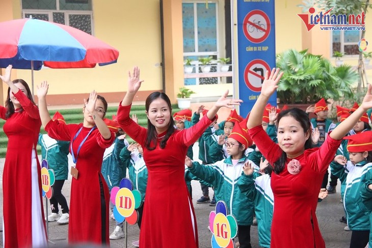 Tin vui cho hàng triệu giáo viên khi cải cách tiền lương năm 2024 - Ảnh 1. Tin vui cho hàng triệu giáo viên khi cải cách tiền lương năm 2024 - Ảnh 1.