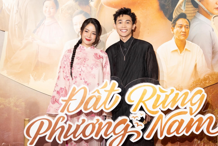 Hồng Thanh xin lỗi, thanh toán hơn 100 triệu đồng đền bù tiền vé sau ồn ào 'vạ miệng' khen phim 'Đất rừng phương Nam' - Ảnh 2. Hồng Thanh xin lỗi, thanh toán hơn 100 triệu đồng đền bù tiền vé sau ồn ào 'vạ miệng' khen phim 'Đất rừng phương Nam' - Ảnh 2.
