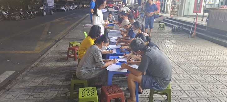 Hơn 10 ngày thiếu nước sạch, cư dân KĐT Thanh Hà đồng loạt viết đơn "kêu cứu" - Ảnh 5. Hơn 10 ngày thiếu nước sạch, cư dân KĐT Thanh Hà đồng loạt viết đơn "kêu cứu" - Ảnh 5.