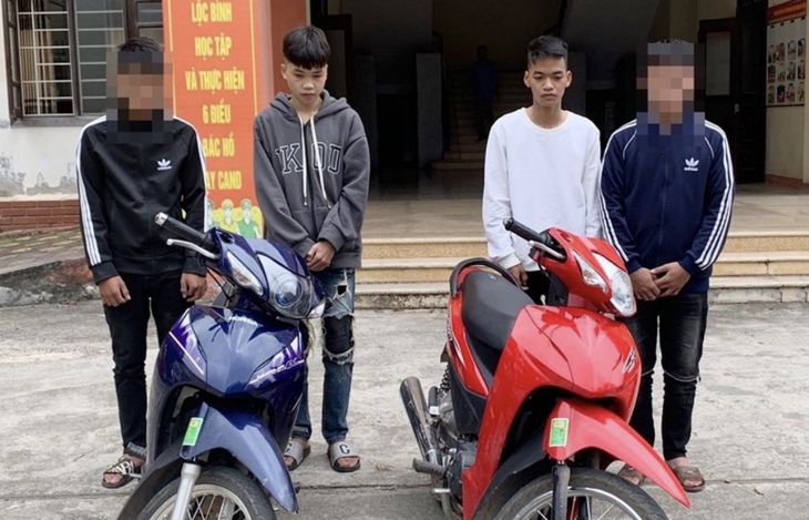 Khởi tố nhóm thanh niên thách thức CSGT để thỏa mãn thú vui - Ảnh 1.