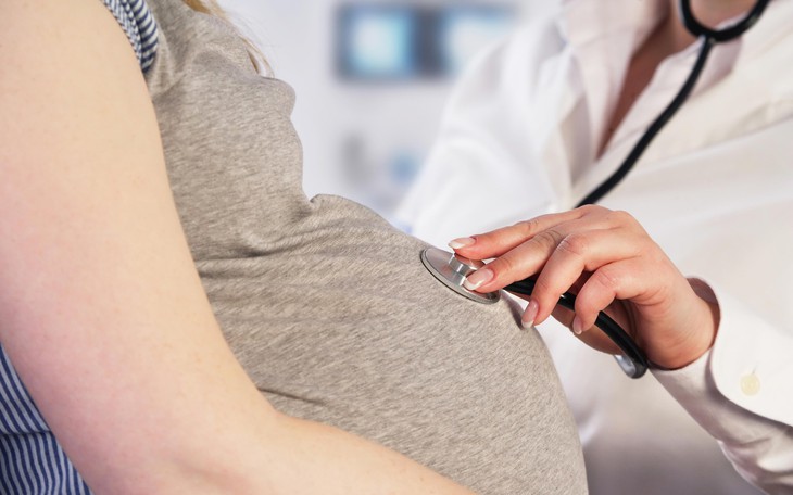Em bị nhiễm HIV rồi, khi nào nên có thai?  