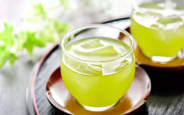 Nên uống trà xanh bao nhiêu mỗi ngày?