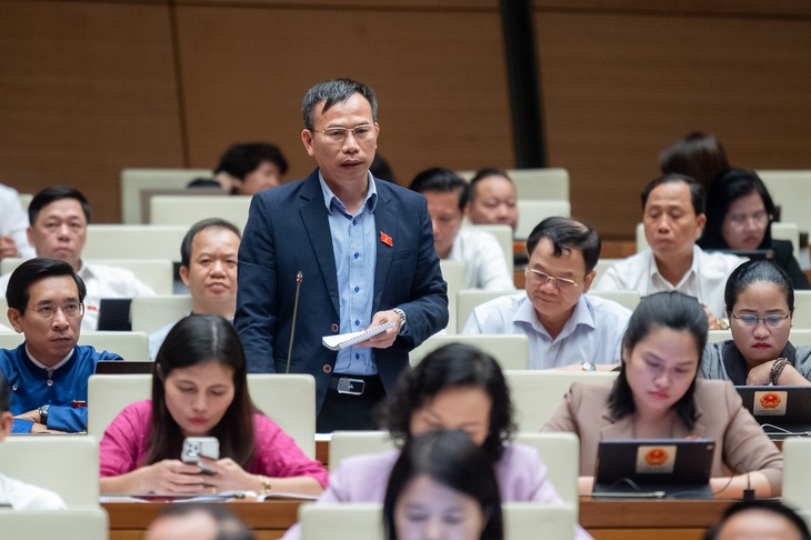 ĐBQH tranh luận sôi nổi liên quan đến quy định thời hạn sử dụng nhà chung cư - Ảnh 3.