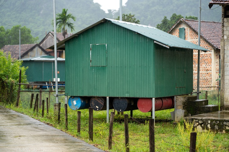 Hàng trăm hộ dân ở Quảng Bình chìm trong biển nước sau cơn bão số 4- Ảnh 8.