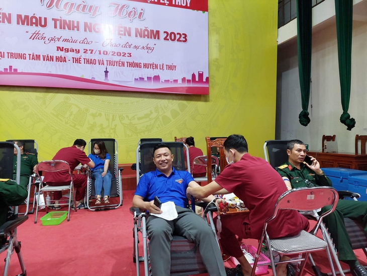 Ngày hội hiến máu trên quê hương Đại tướng Võ Nguyên Giáp  - Ảnh 2.