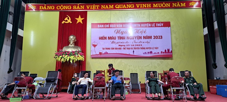 Ngày hội hiến máu trên quê hương Đại tướng Võ Nguyên Giáp  - Ảnh 3.