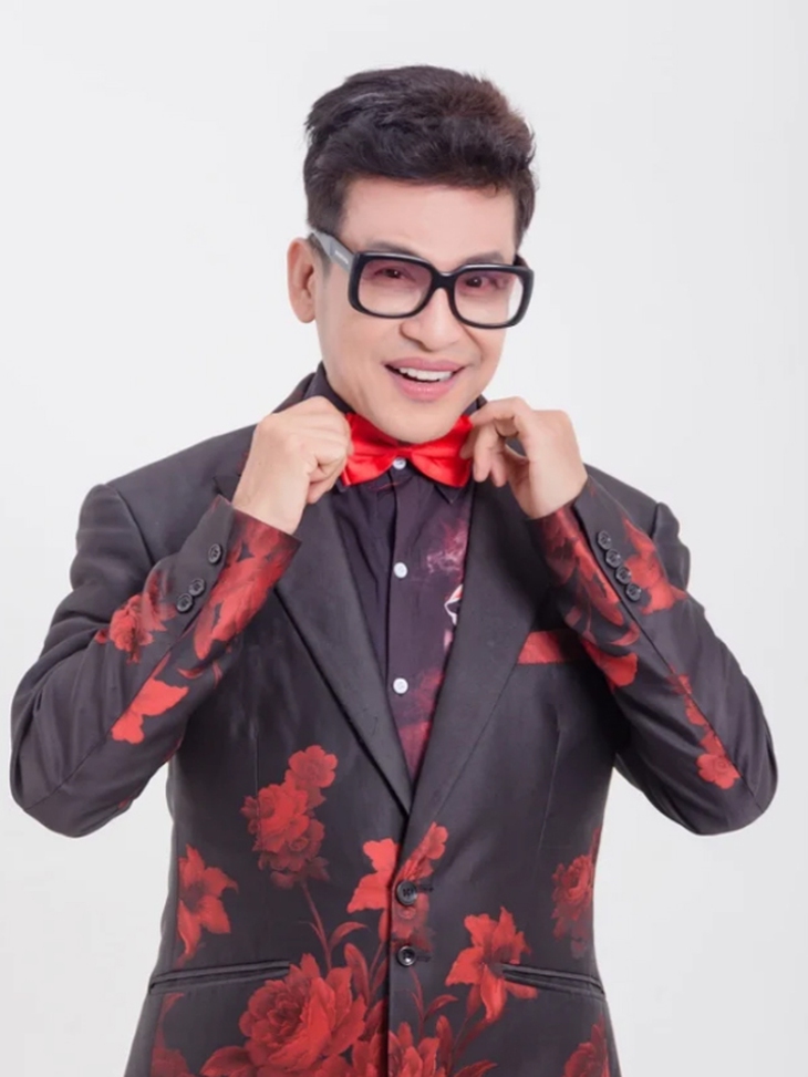 Sao Việt ly hôn tuổi xế chiều: MC Thanh Bạch U70 coi con cháu là nguồn năng lượng sống khổng lồ - Ảnh 3. Sao Việt ly hôn tuổi xế chiều: MC Thanh Bạch U70 coi con cháu là nguồn năng lượng sống khổng lồ - Ảnh 3.