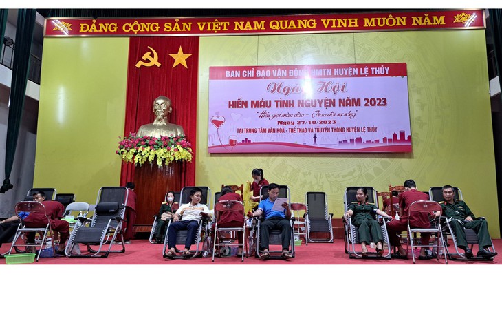Ngày hội hiến máu trên quê hương Đại tướng Võ Nguyên Giáp