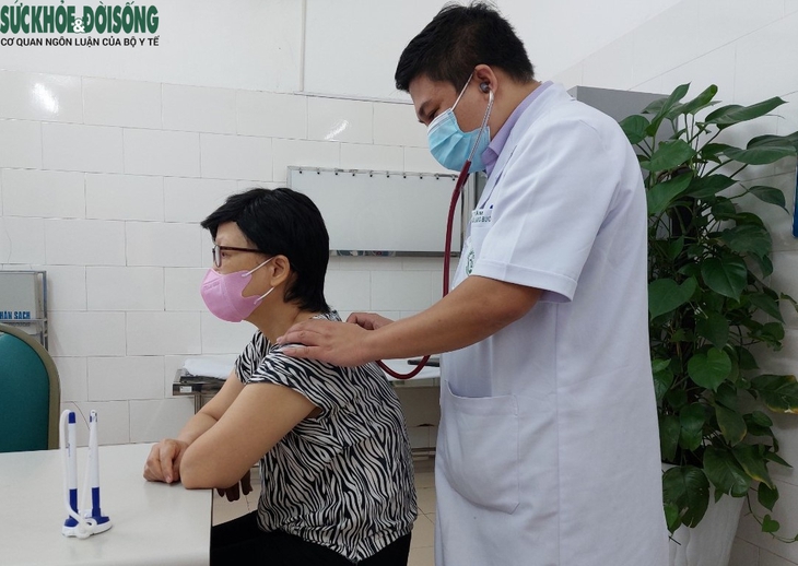 Phát hiện sớm ung thư phổi bằng cách nào? - Ảnh 2.