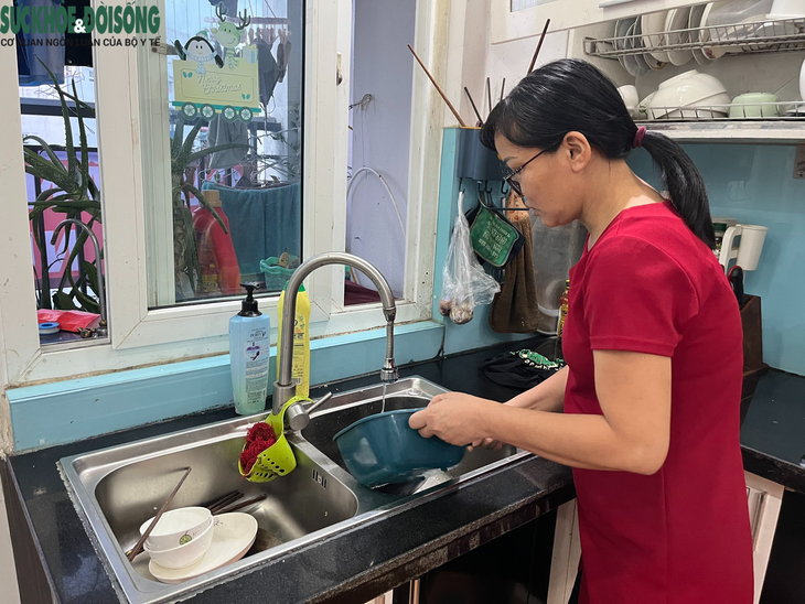 Thiếu nước sạch ở KĐT Thanh Hà, nhiều người nhập viện vì mắc các bệnh đường ruột  - Ảnh 3.